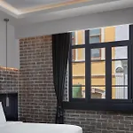 Decamondo Galata, A Tribute Portfolio 호텔 4*
