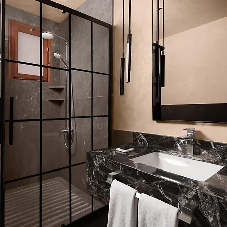 Decamondo Galata, A Tribute Portfolio 4* איסטמבול