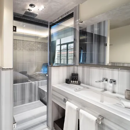 Decamondo Galata, A Tribute Portfolio מלון 4*