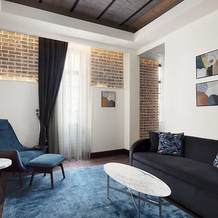 Decamondo Galata, A Tribute Portfolio 4*