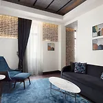 Decamondo Galata, A Tribute Portfolio 4*