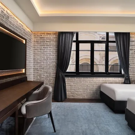 Decamondo Galata, A Tribute Portfolio