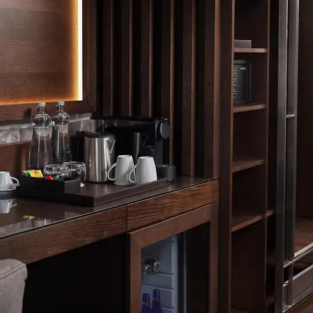 Decamondo Galata, A Tribute Portfolio 4* Стамбул