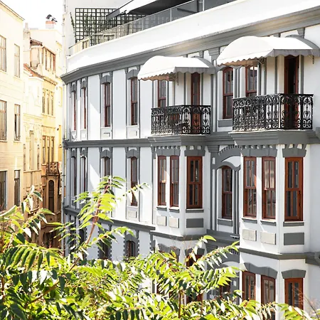 Decamondo Galata, A Tribute Portfolio Стамбул