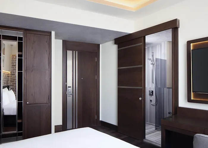 Decamondo Galata, A Tribute Portfolio Hotel 4*